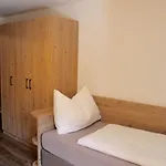 Haus Les Melezes C アパート ツェルマット
