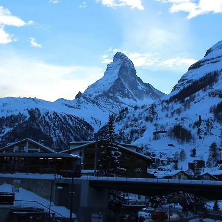 Haus Les Melezes C Apartman