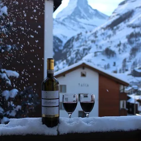 Haus Les Melezes C Διαμέρισμα *