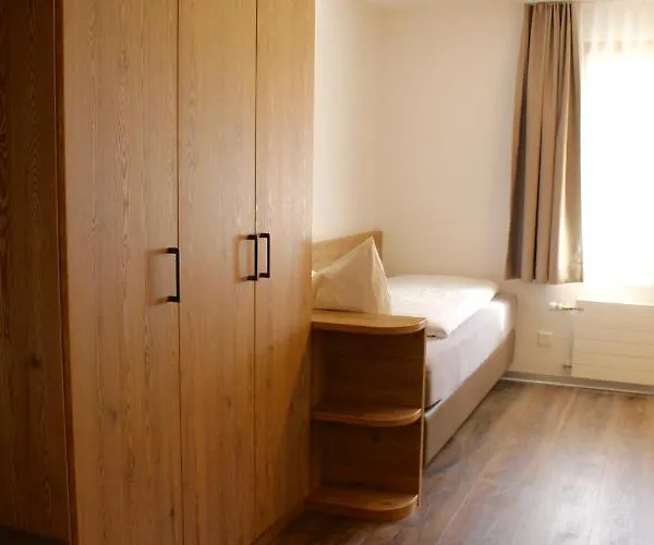Haus Les Melezes C Апартаменты